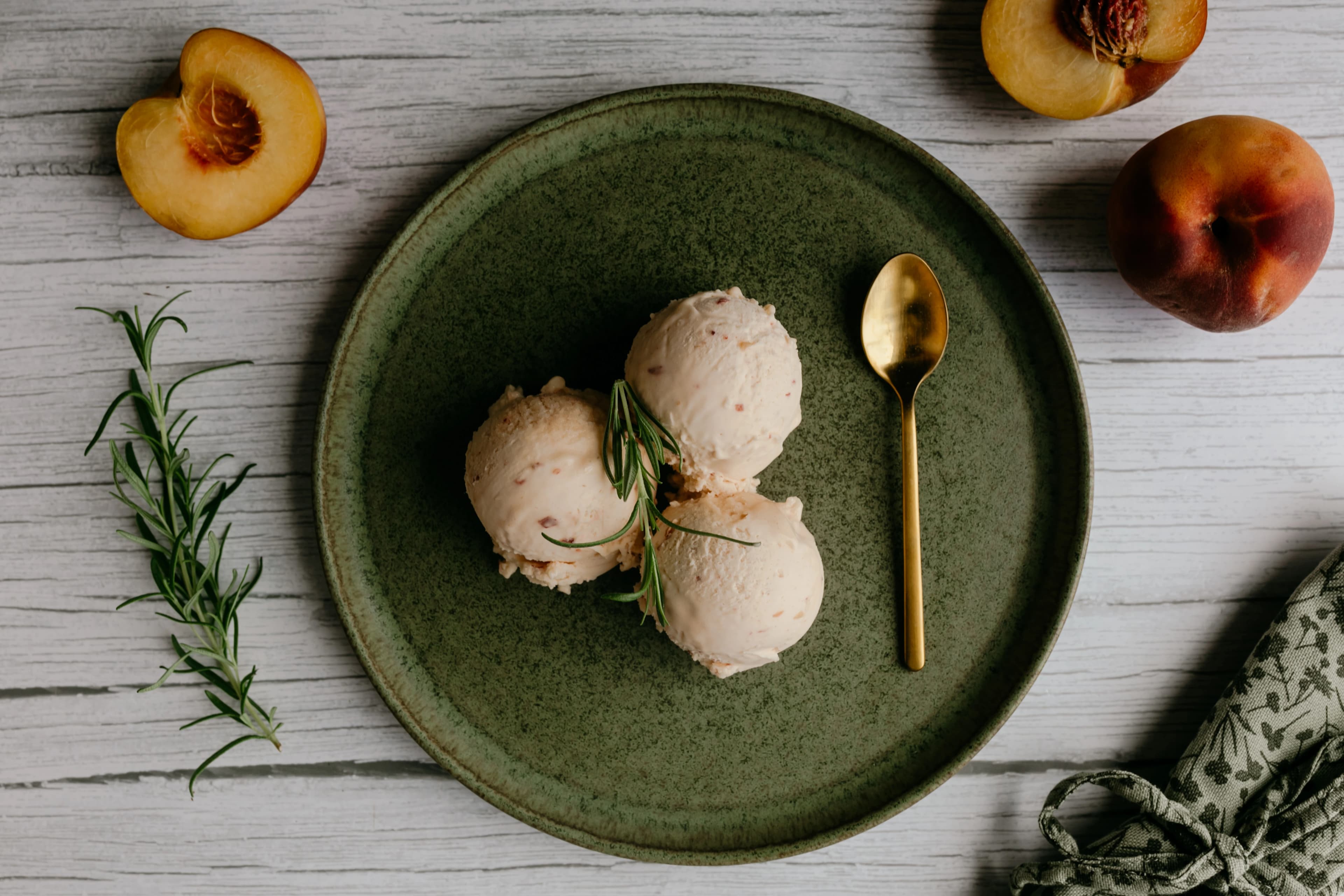 rozmaringos őszibarack